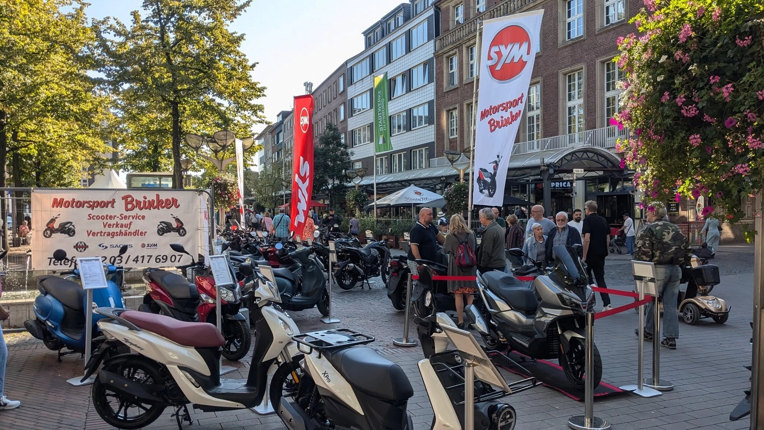 Motorsport Brinker - Motorräder & Scooter in Duisburg - Außenansicht vom Laden