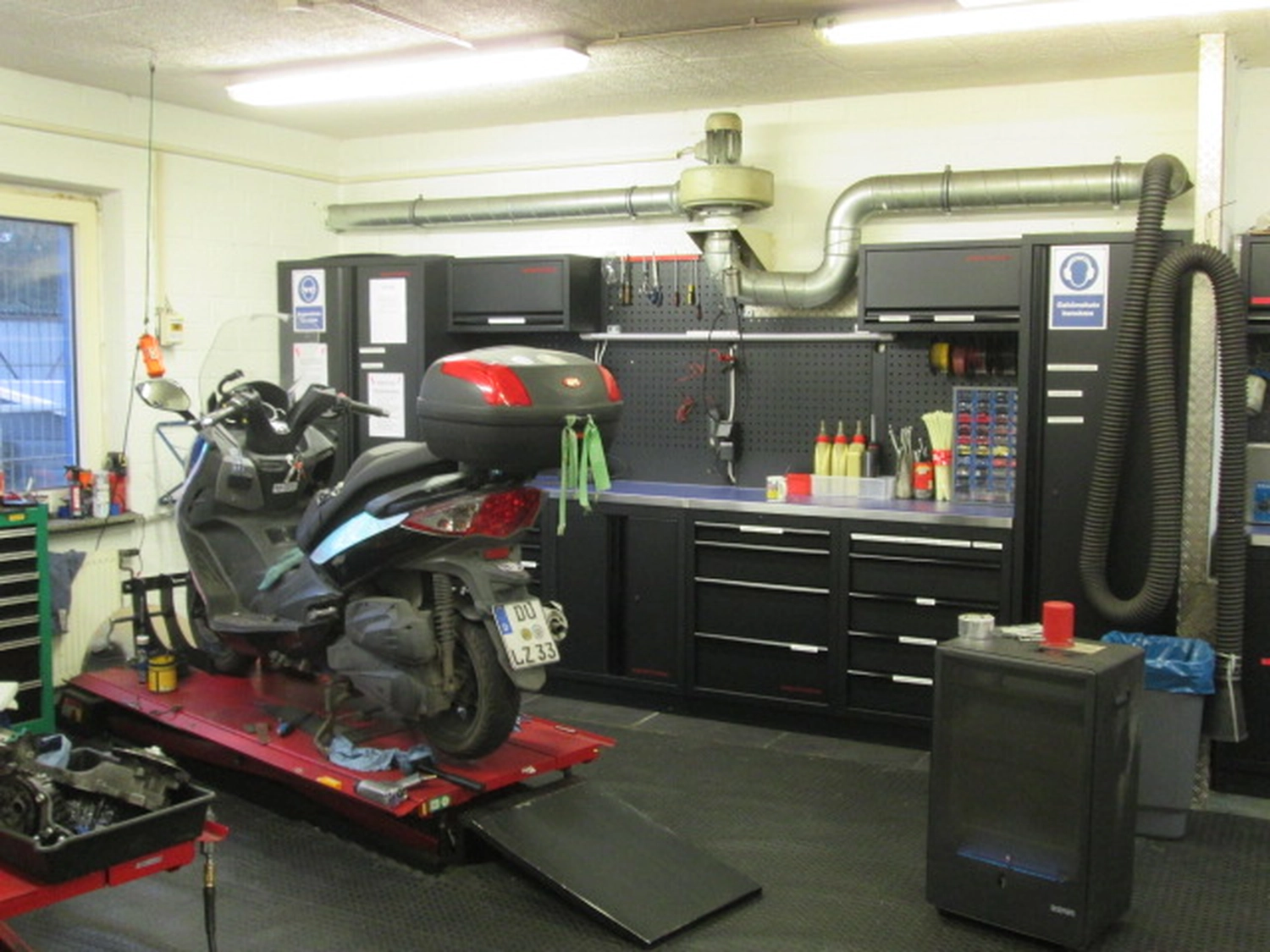 Motorsport Brinker - Motorräder & Scooter in Duisburg - Motorrad Wartung-Service